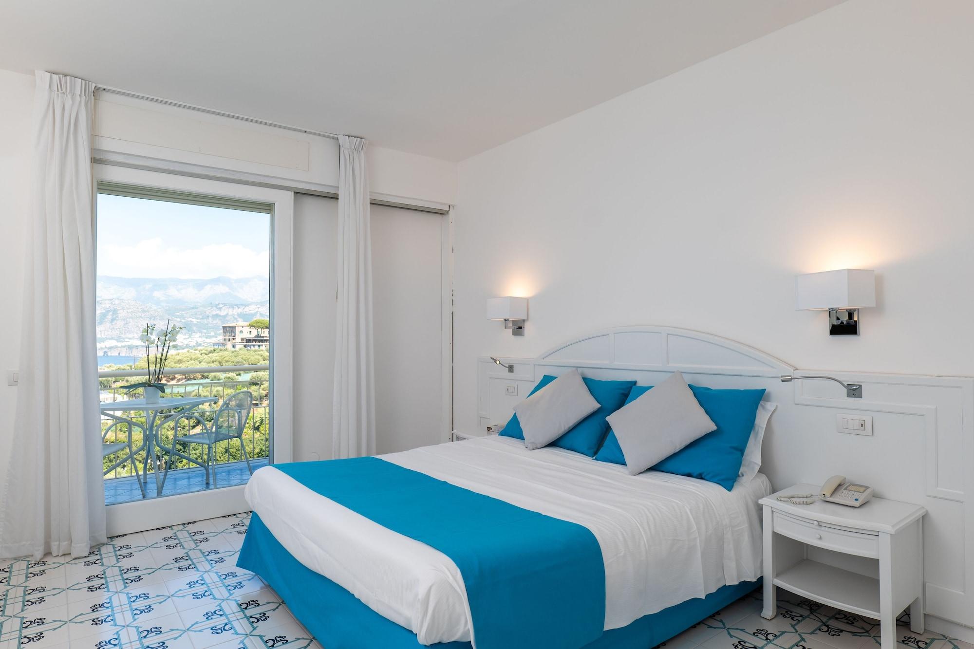 Grand Hotel Vesuvio Sorrento Esterno foto