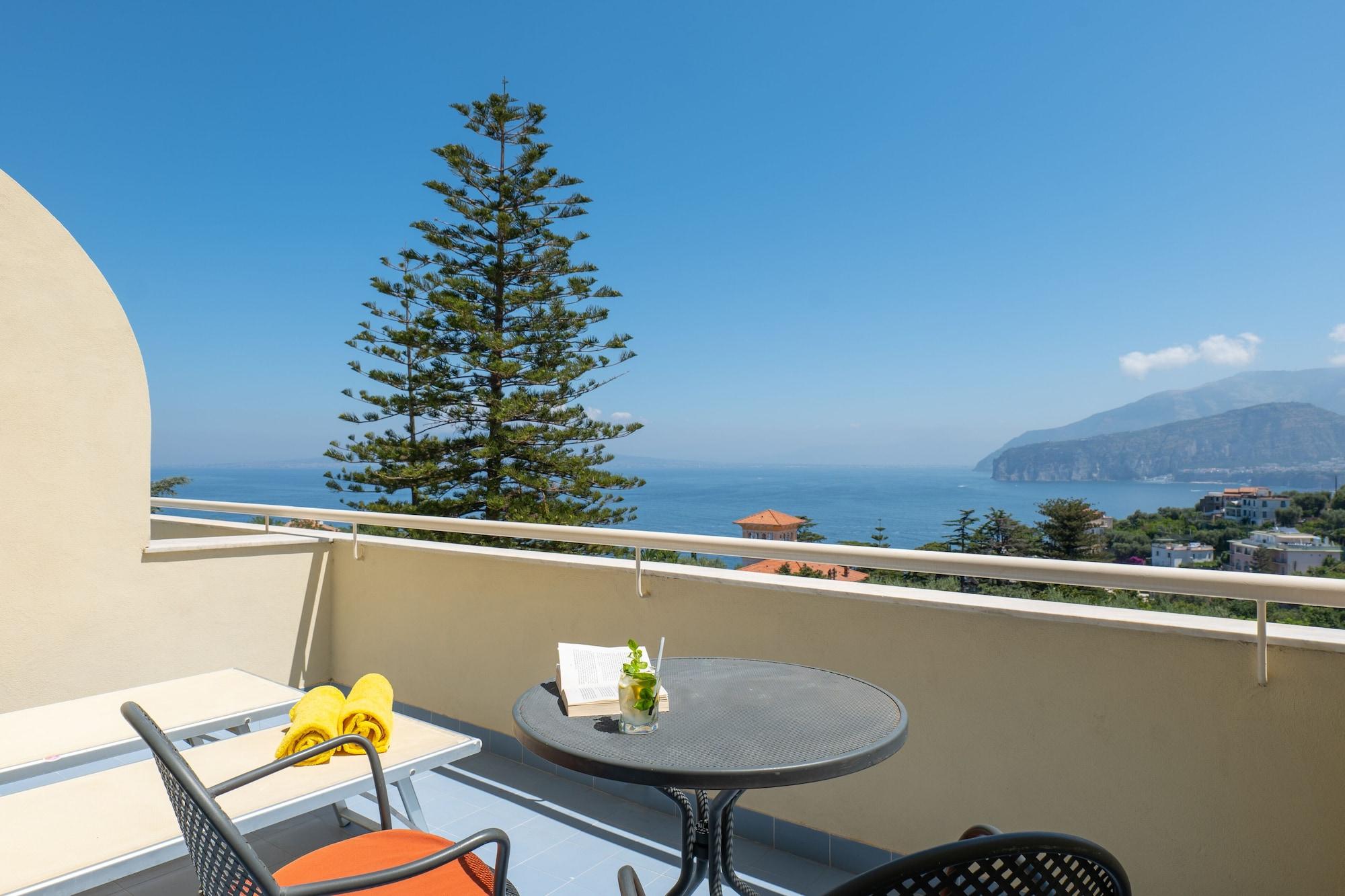 Grand Hotel Vesuvio Sorrento Esterno foto