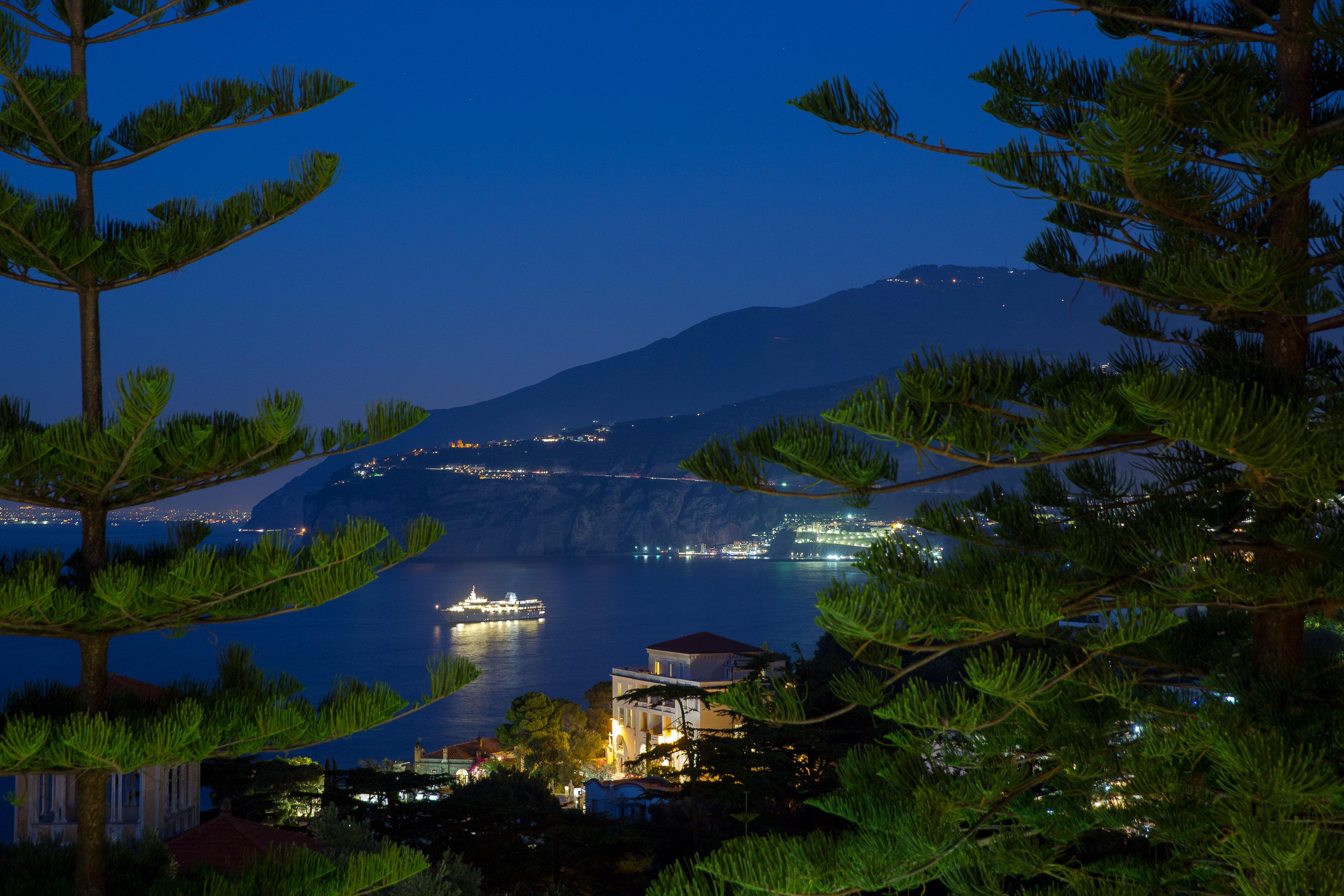 Grand Hotel Vesuvio Sorrento Esterno foto