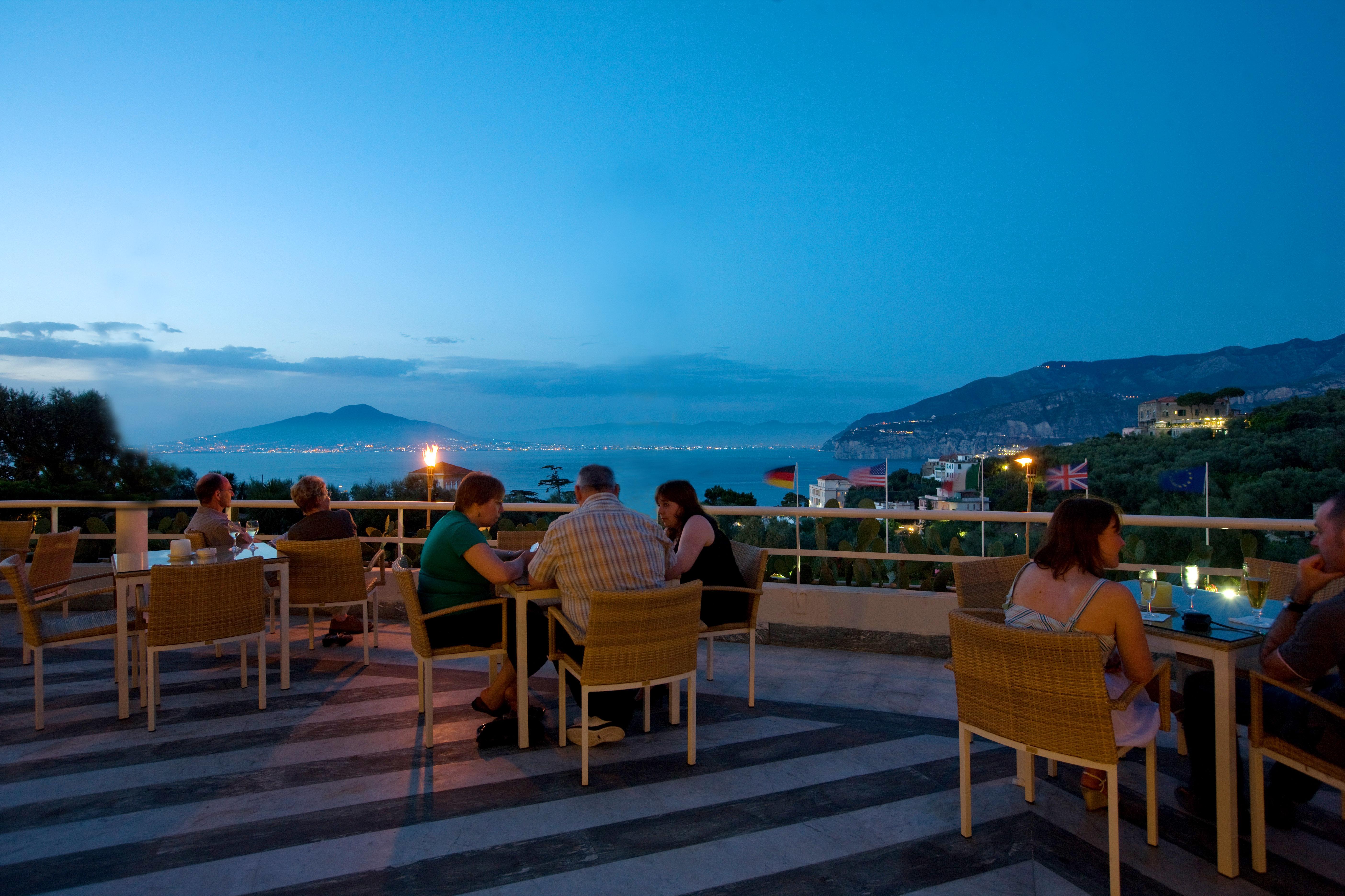 Grand Hotel Vesuvio Sorrento Esterno foto