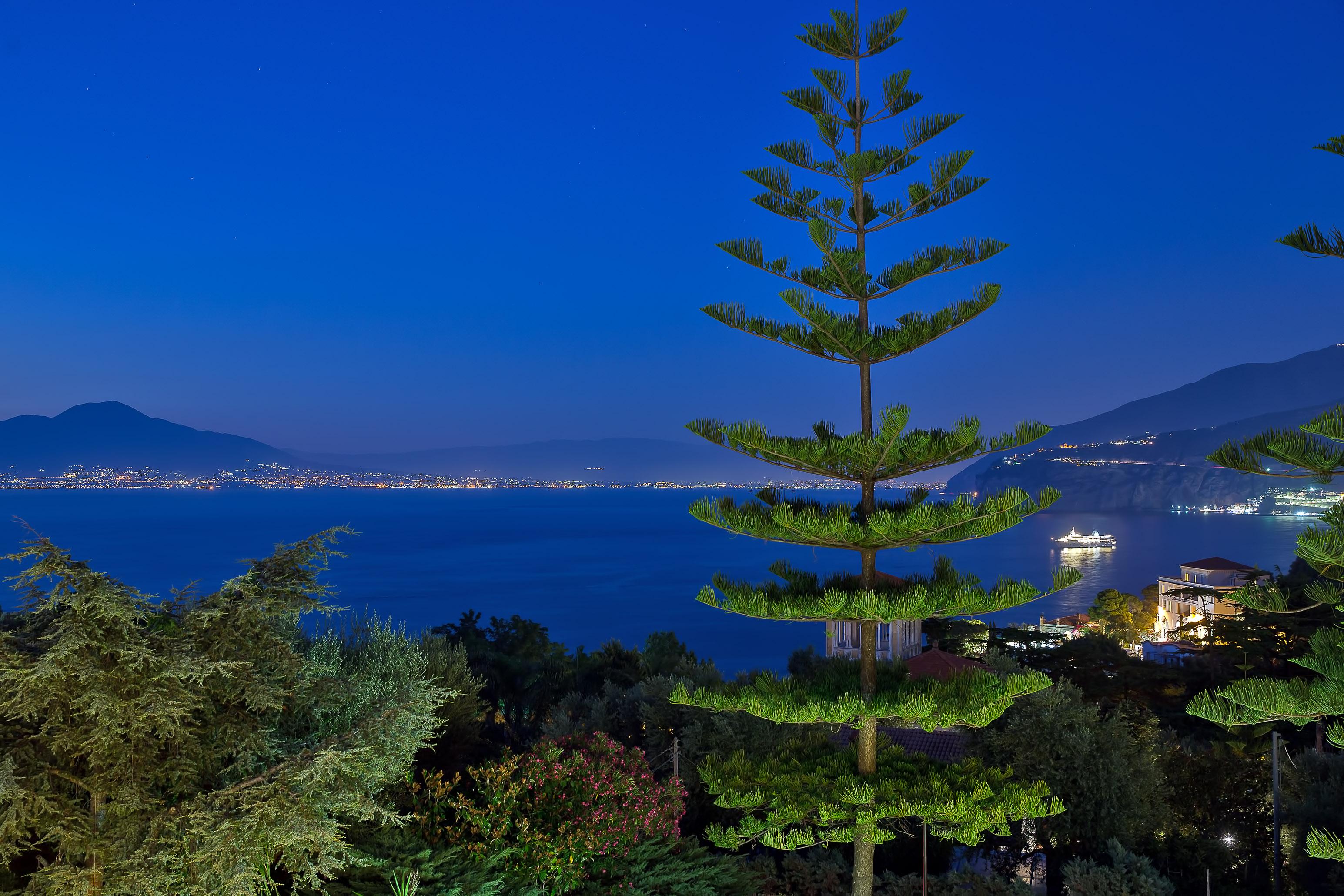 Grand Hotel Vesuvio Sorrento Esterno foto