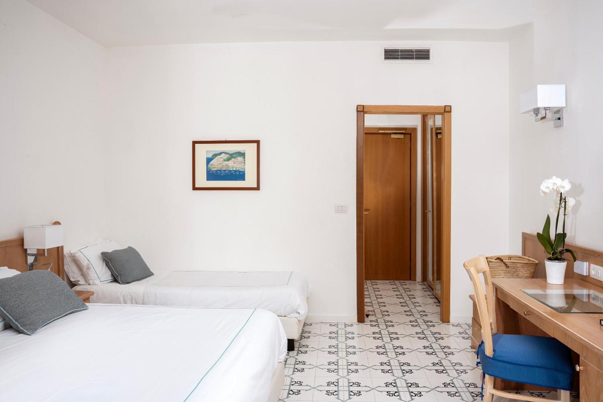Grand Hotel Vesuvio Sorrento Esterno foto