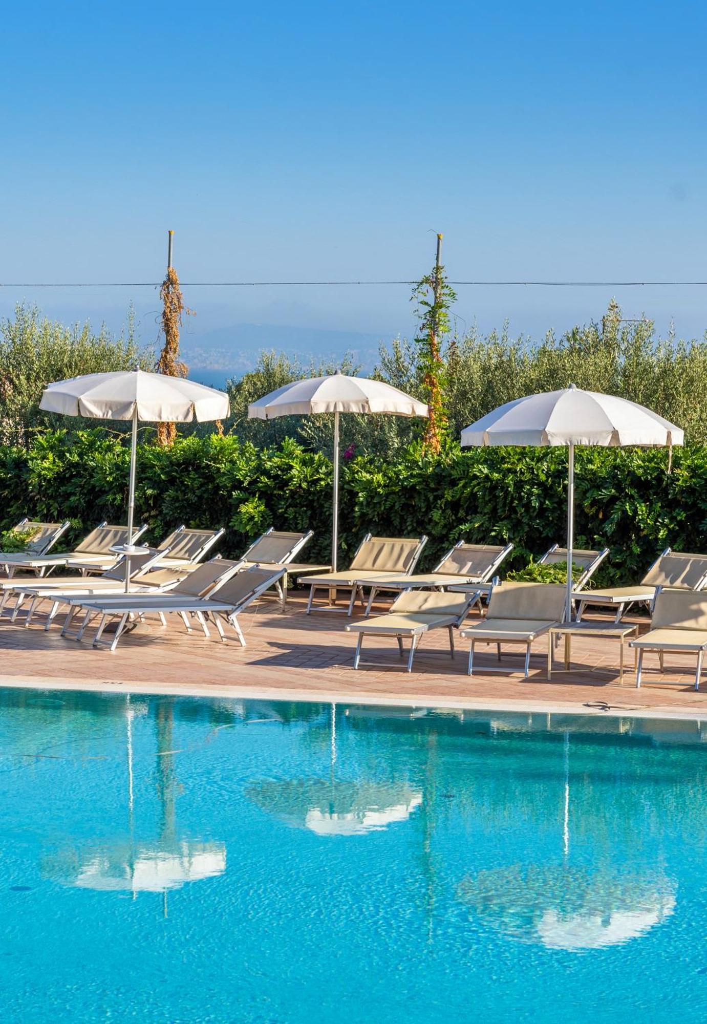 Grand Hotel Vesuvio Sorrento Esterno foto